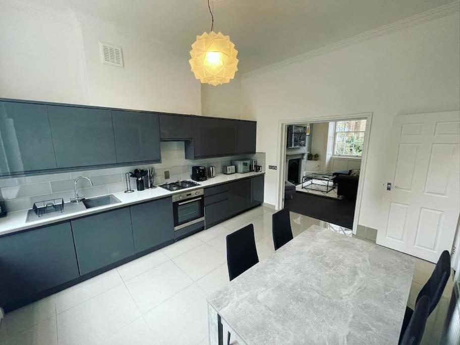 Luxury 2 Bed Flat In Inslington Appartement Londen Buitenkant foto